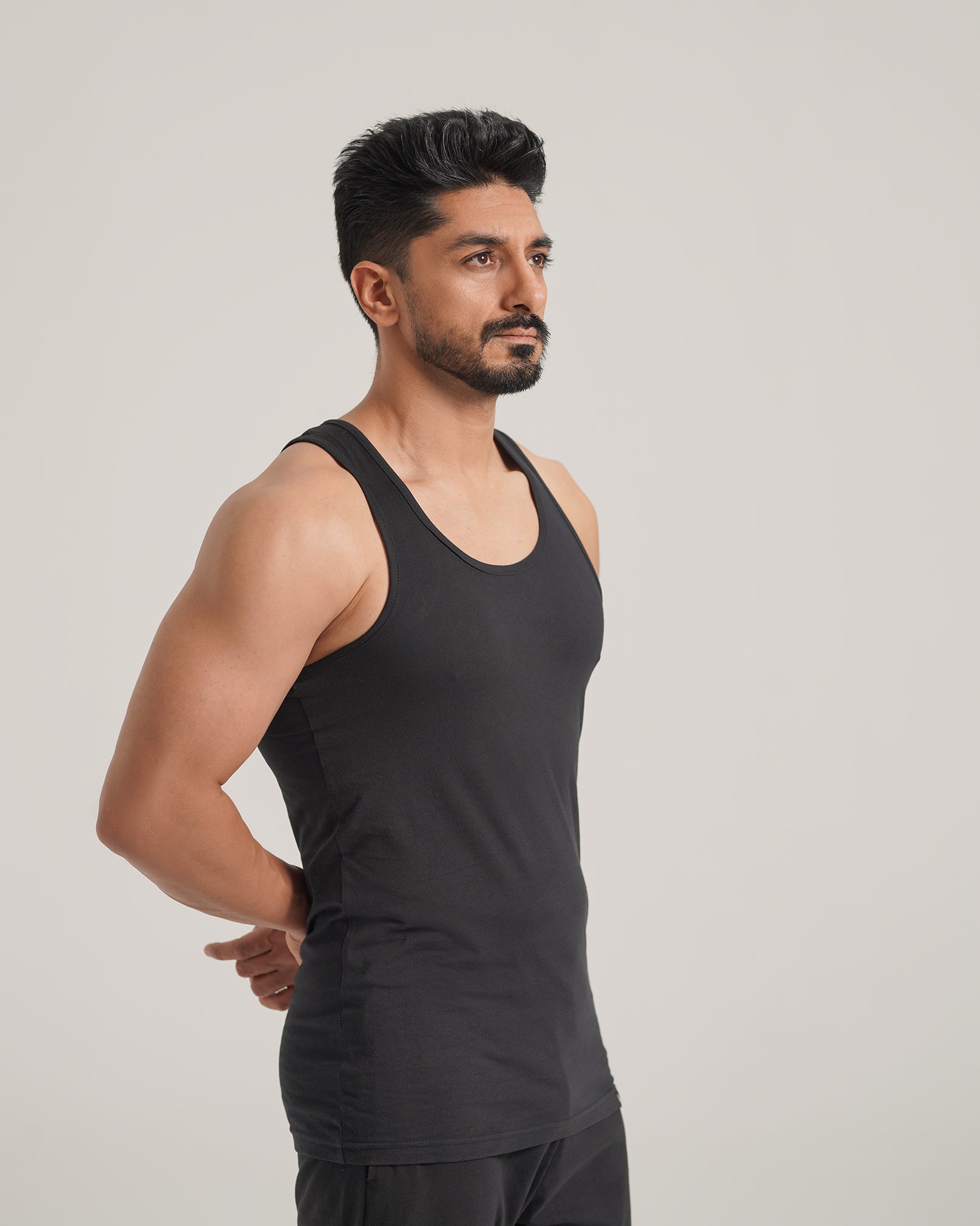Black tank top by Easyarmour